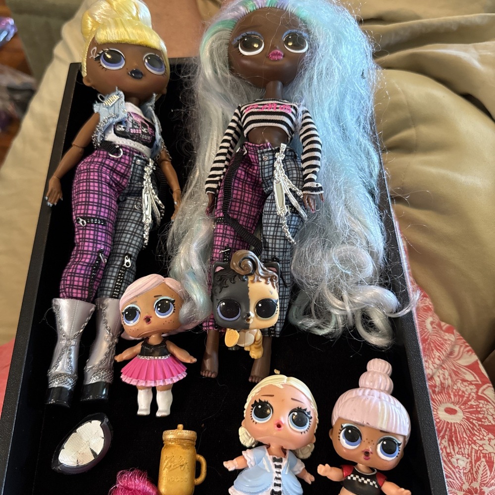 LOL Surprise! Dolls  Lot  Small And Large Figures Everything You See‎ Here. 4034
